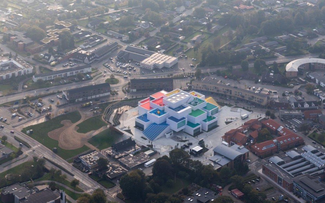 BPRecruitUK's tweet photo. #ProjectOfTheDay has to be this house built of LEGO in #Denmark by @BjarkeIngels #Architecture #Imagination #LEGO 
https://t.co/uegGYwi9cj https://t.co/NLASvlaQaS