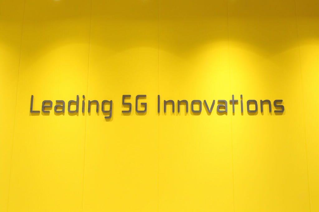 alexanderdecroo's tweet photo. Opening of @telenet and @ZTEPress 5G innovation center. Partnership with @itpocket @ngdata_com @imec_int and #Sterling  #digitalbelgium https://t.co/Y7jnzsAyuA