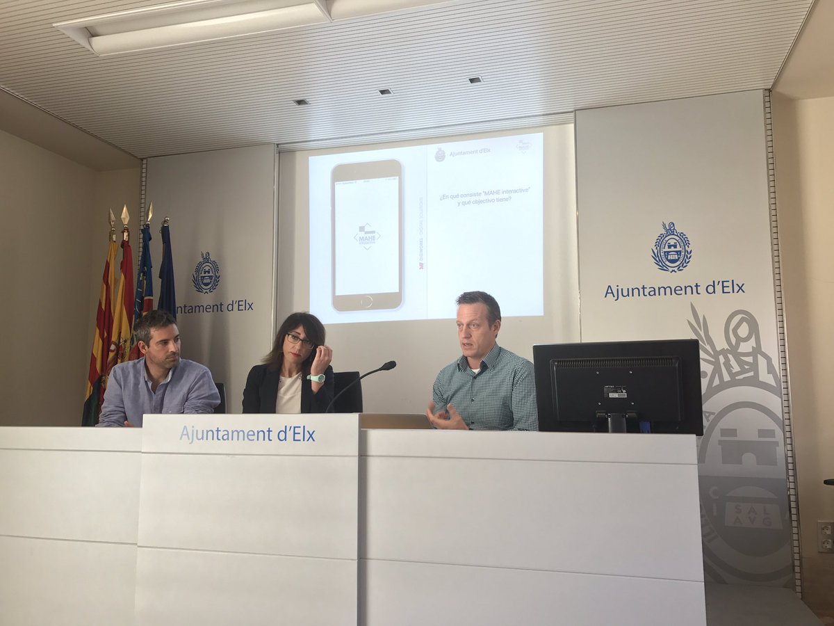 dianazuru's tweet photo. Terminada la rueda de prensa sobre nuestra app #MAHEInteractive @ajuntamentelx https://t.co/YIBlEE33eJ