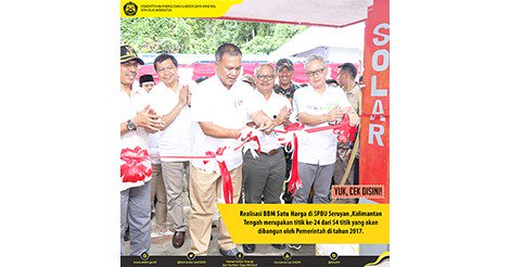 Dangs_Q's tweet photo. 25 wil. di Indonesia sudah merasakan harga BBM Rp. 6.450 per liter. Yuk cek detilnya. https://t.co/YIiloF1le1 #BBMBerkeadilan https://t.co/2ZbLge6ASE