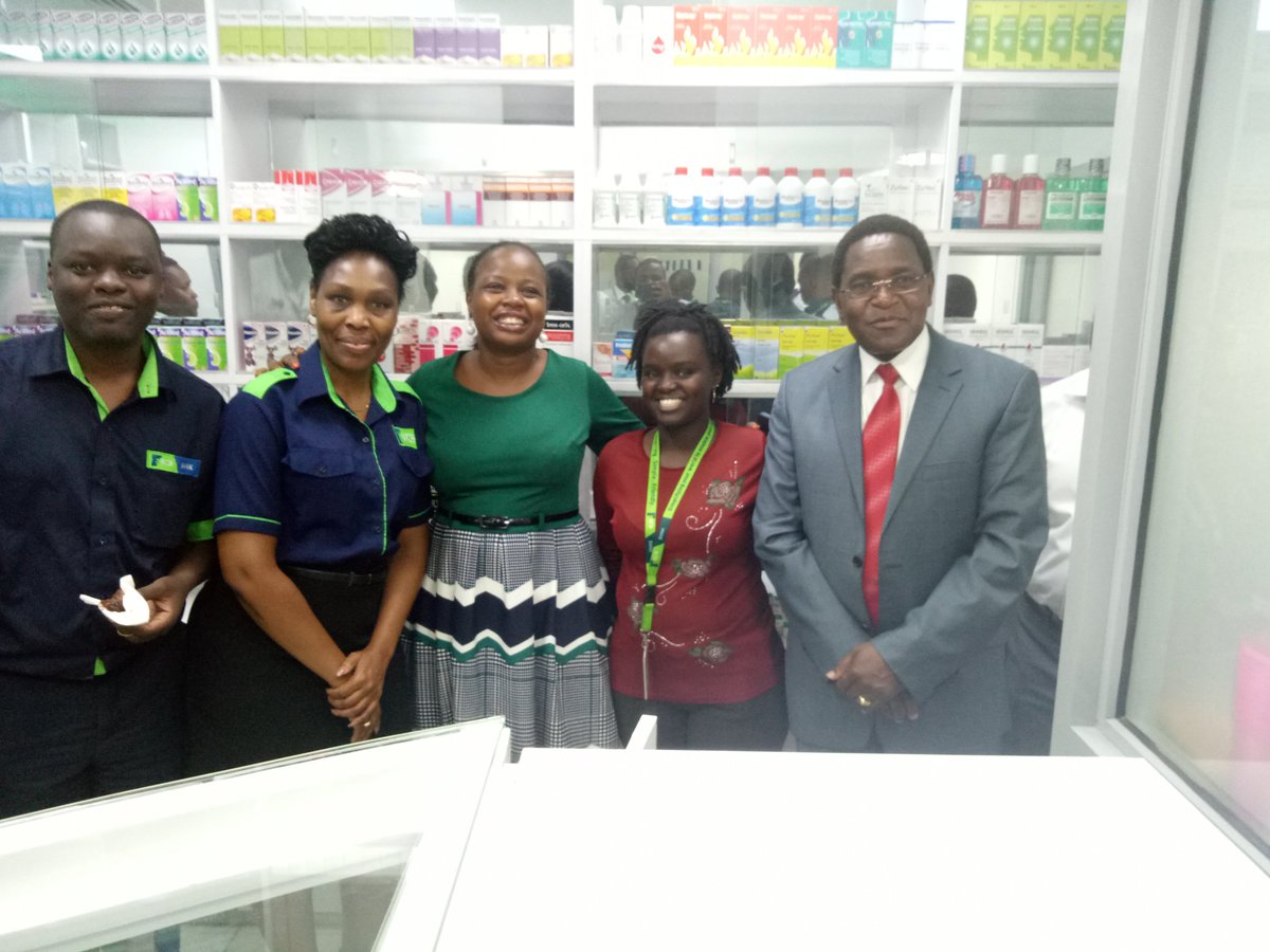 MwasGidi's tweet photo. Appreciating our KCB pharmacy team #KCBLovesYou #CXweek2017 #CustomerServiceWeek @KCBGroup @brendamuhoho https://t.co/zNG38I5hAD
