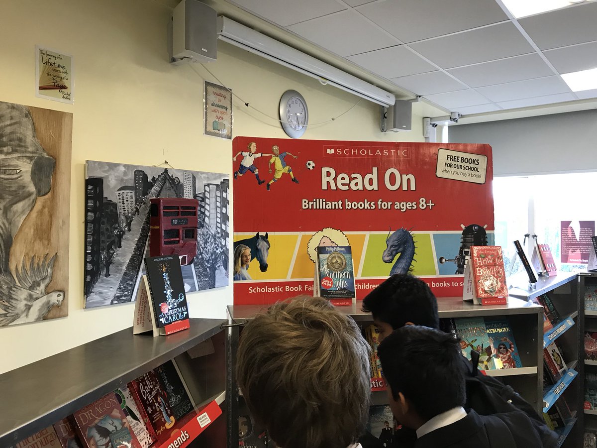 MrsTLeigh's tweet photo. Packed library and books flying off shelves! @Scholastic @bmat_reading #welovereading https://t.co/NSJ4YrV7Rf