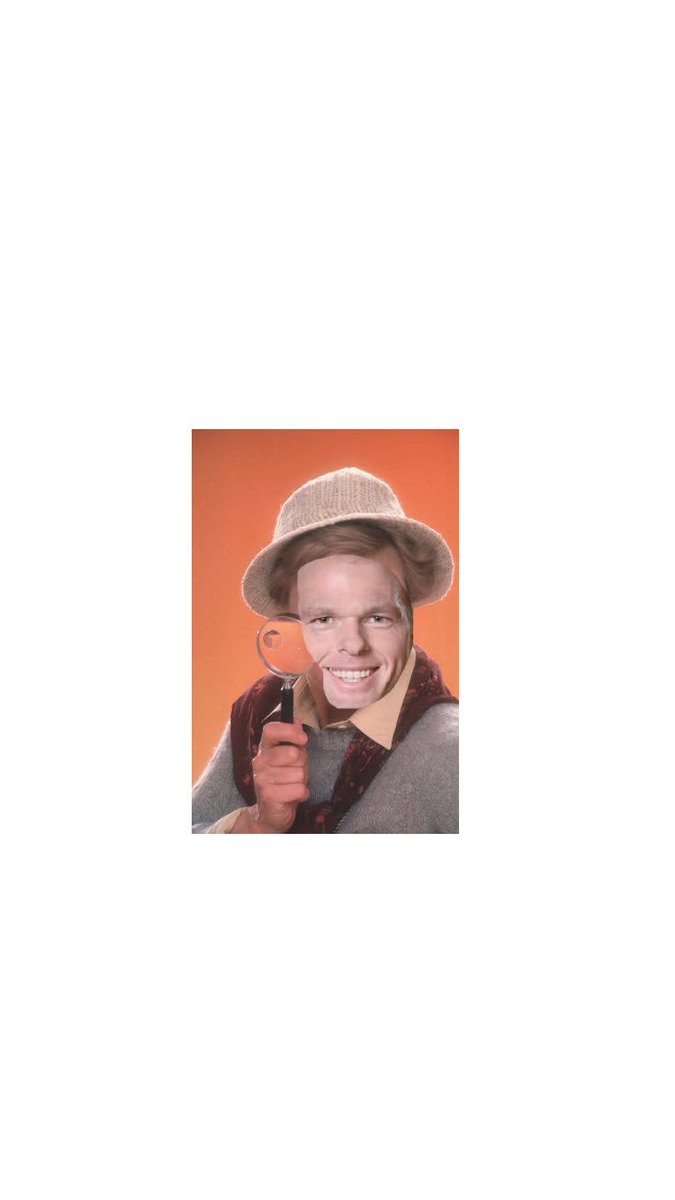 foffnut's tweet photo. There's only one person who can solve the case of plantgate. #BacheloretteAU https://t.co/4PtbIWRWBx