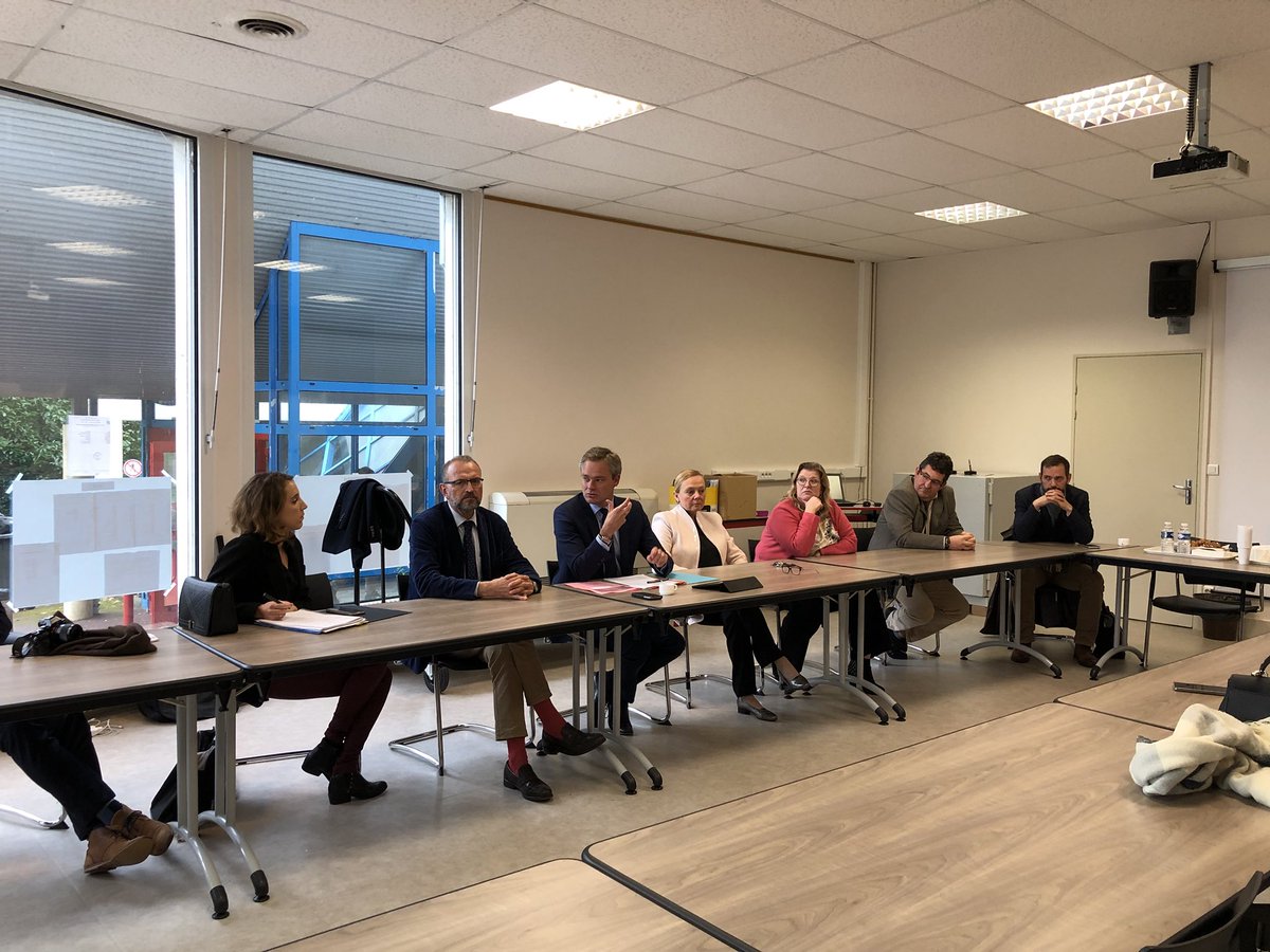 Visite du lycée du Golf de #Dieppe et présentation avec <a href="/Thierry_Duliere/">Thierry Dulière</a> des politiques de la <a href="/RegionNormandie/">Région Normandie</a> en matière de #formation