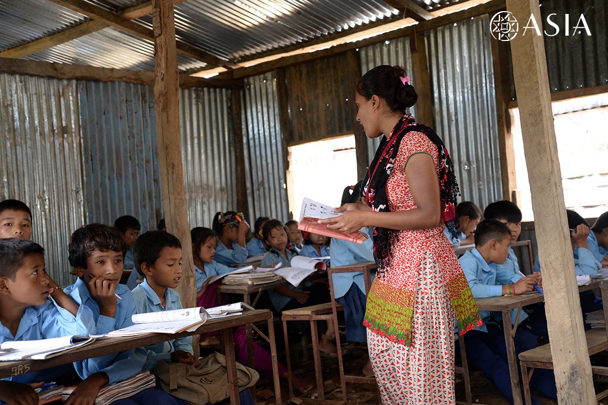 #giornatamondialeinsegnanti siamo al fianco degli #insegnanti in #Tibet #Nepal #Myanamar bit.ly/ProgEduASIA #WorldTeachersDay