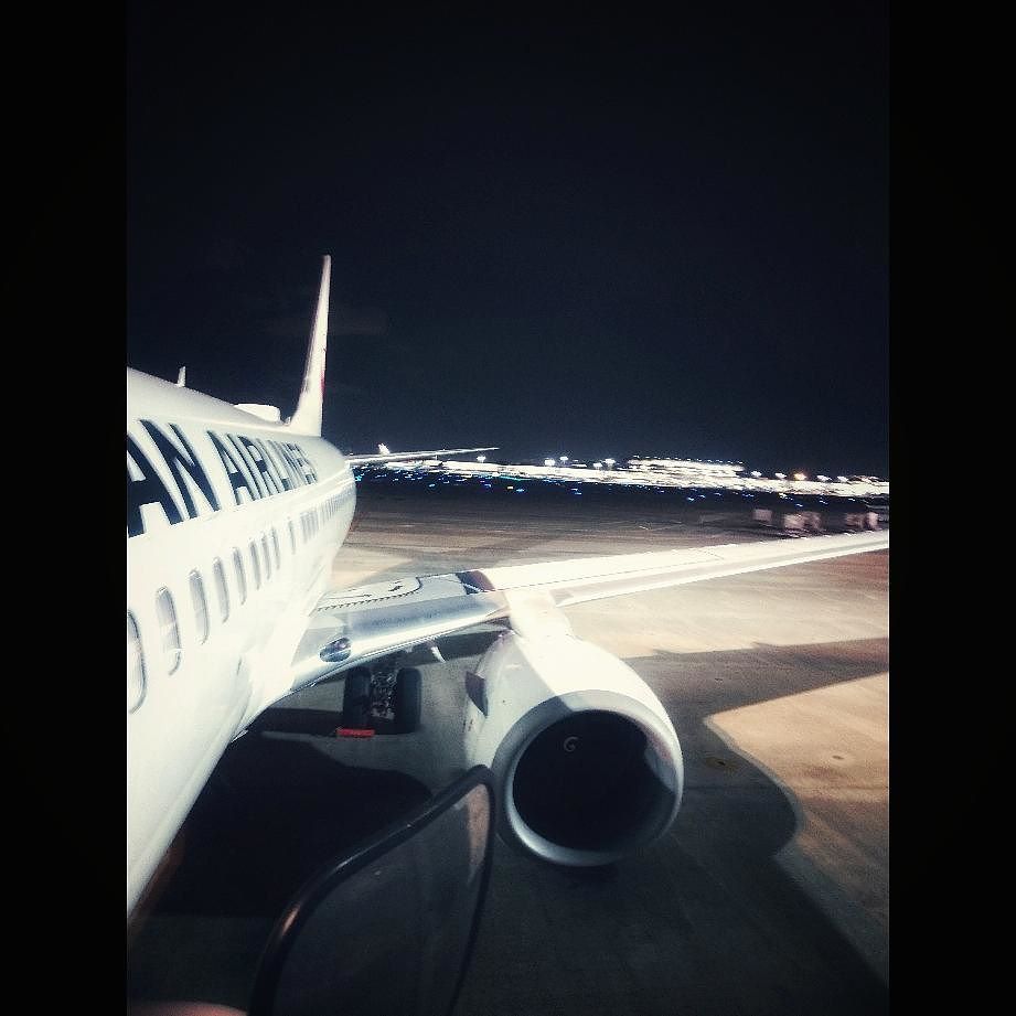 TetsuChangue's tweet photo. a night flight
#aviation #airplane #boading #airport #b737 #japanairlines #jal #hanedaairport #tokyo #nightview #m… https://t.co/YfvyVkx7Xu https://t.co/A4ffsYKZ2O
