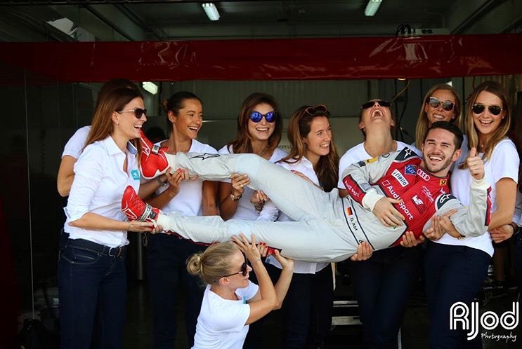 Daniel_Abt's tweet photo. When girls realize you‘re a factory driver now... #AllTheWayABT 😂✌🏻 https://t.co/F39wfnbXXH