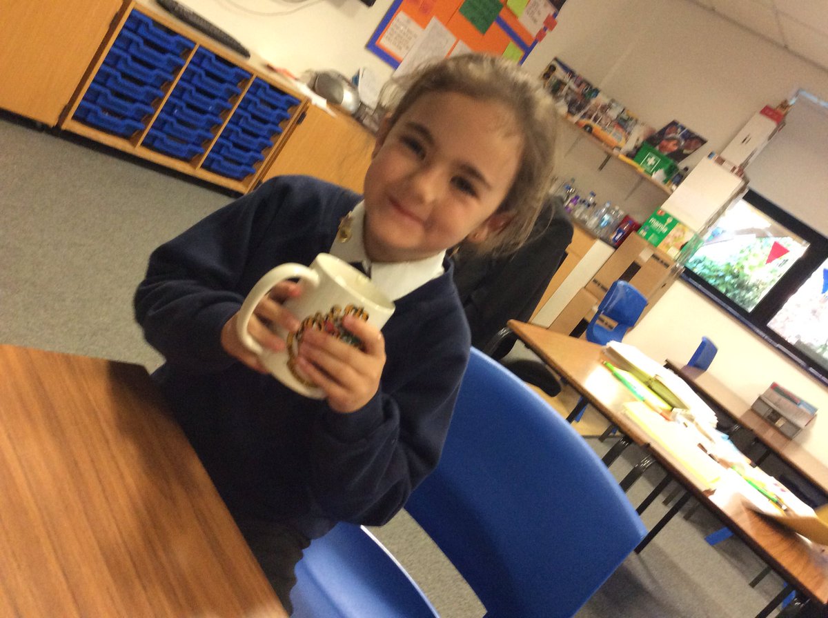 EPAEagless's tweet photo. Enjoying our hot chocolates a little too much 😂☕️ 💫🌟⭐️✨ So proud of you girls 👍👏 https://t.co/gHoR1lvhHU