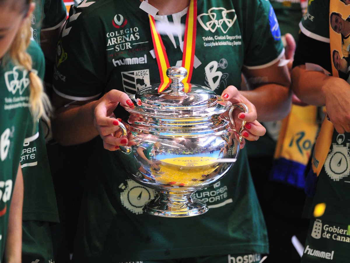 RFEBalonmano tweet media