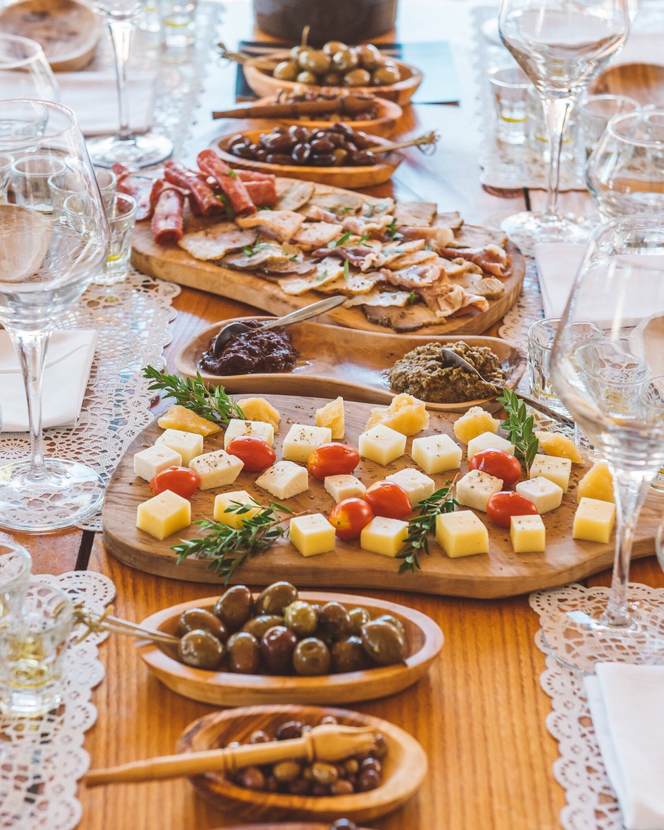ostria_resort's tweet photo. On the occasion of the Wine and Olive Tasting we gave our hotel quest the opportunity to learn more about our traditional products! https://t.co/0VNALLGKeo