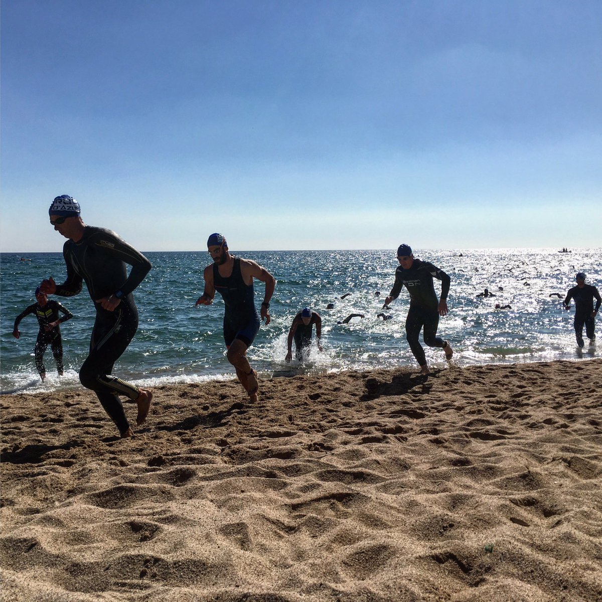 RocdAzur's tweet photo. Fin de la 1Γ¨re boucle pour les triathlΓ¨tes du #TriRoc πͺ
#RocdAzur https://t.co/UvxZE6AWeT