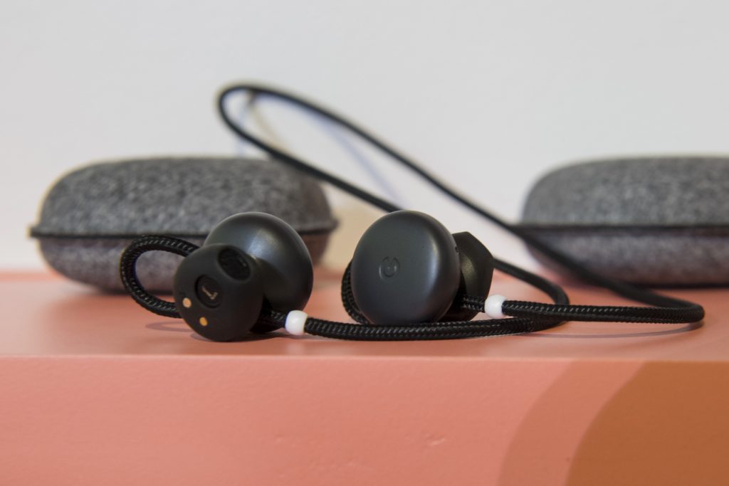 skift's tweet photo. Google's New Earbuds With Real-Time Translation Have Huge Implications for Travel https://t.co/EDNpTCsdsG https://t.co/OwihU86Lt7