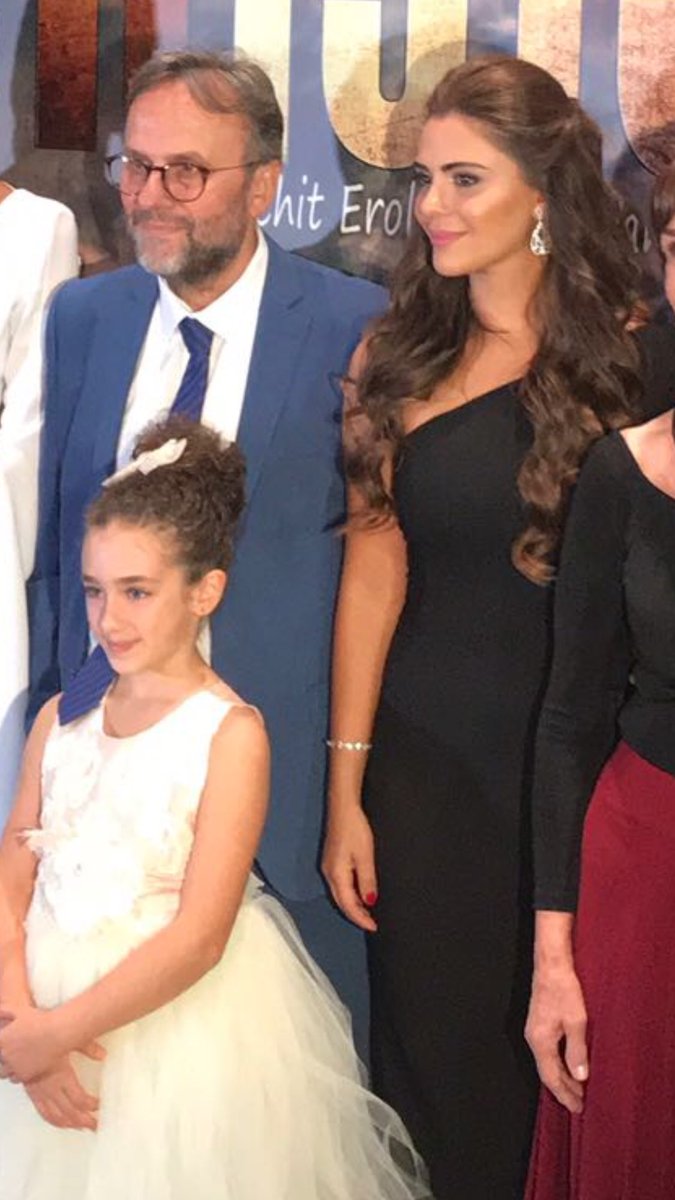 Semragzelfan1's tweet photo. Dünya Güzelim 💖 @semrabnmby @SemraGuzelResmi @SemraGuzelFans @JustSemra @Semramguzel @Semra_GuzelFan @semra_guzel bizler buradayız 😍 https://t.co/0BPlUZMwdP