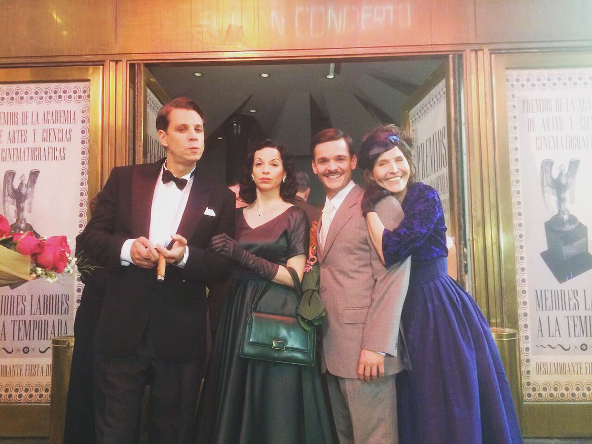 #BuenJueves ! Llego el día! Hoy se estrena <a href="/Titalapelicula/">Tita La Película</a> de <a href="/terecostantini/">teresa costantini</a> ! Aquí con <a href="/memefunes/">Mercedes Funes Actriz</a> <a href="/esthergoris1/">Esther Goris</a> <a href="/LudovicoOk/">Ludovico Di Santo</a> ❤️