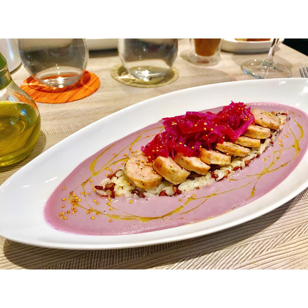 ありんぬ アンドエクレ Amp Ecle 表参道 クーリシャスっていうお店オリジナルのお米料理 紫キャベツとホウレン草のスープの色がとても綺麗 お米も雑穀米を使ってて健康に良さそう カフェ巡り 表参道カフェ 表参道ランチ カフェ好きな人と繋がり