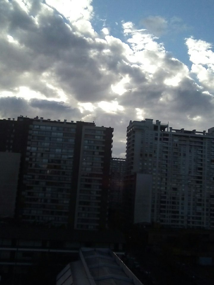 tuyo78's tweet photo. #elritmodelaciudadmg desde mi casa Santiago Centro https://t.co/xbmUvf6Si3