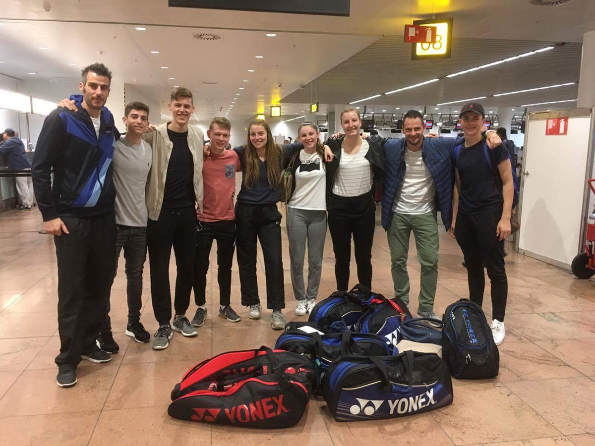 #TeamBelgium U19 en route pour les Championnats du Monde Juniors! @ADEPS_OFFICIEL <a href="/YonexBenelux/">Yonex Benelux</a> @EuroMillionsBNl <a href="/LFBBad/">LFBB</a> #badvla <a href="/EuropeBEC/">Badminton Europe</a>