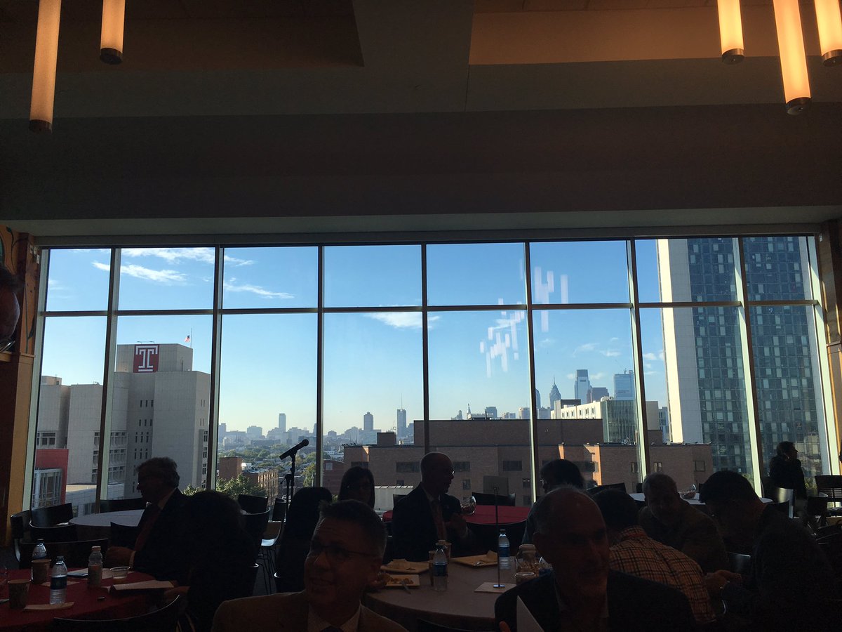 TurkeyWithAnF's tweet image. Having a lot of smart, interesting conversations with folks from other #onlineMBA programs. Good to have a seat at the table. #onlinembaconf