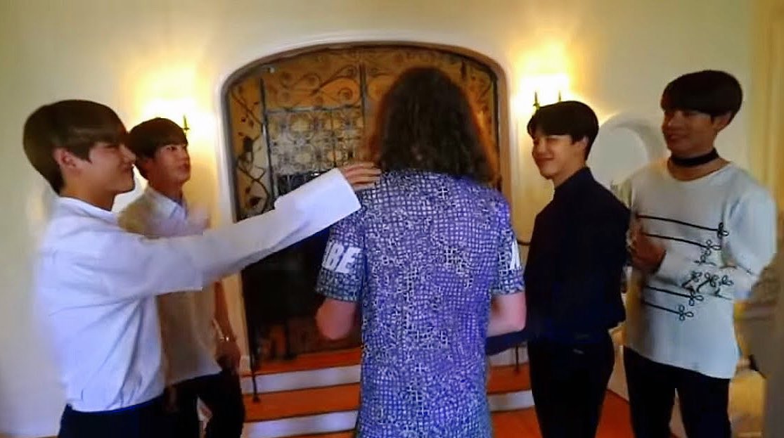 saerangtae's tweet photo. I am not blaming @LiamMcEwan for taehyung's curly hair aka our death but, that's exactly what I am doing https://t.co/uoadSYt00N