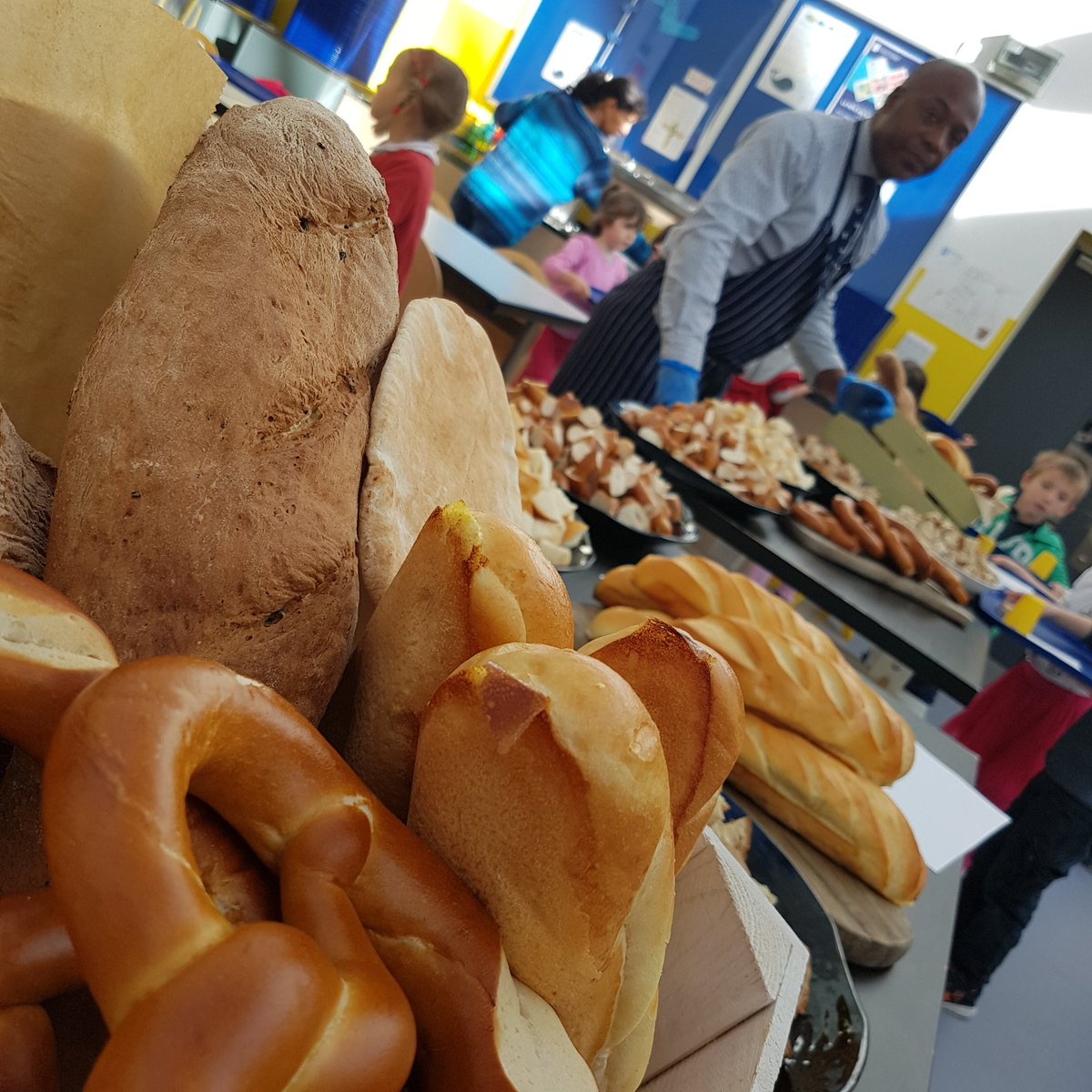 steffandrieu's tweet photo. Bread demo at CFBL..home made olive bread...cumin&amp;herbs..vienoise baguette @DamianBlake4 @HolroydHowe @mikecheftaylor @JamesmaynardHH https://t.co/s0N1AsRMB0