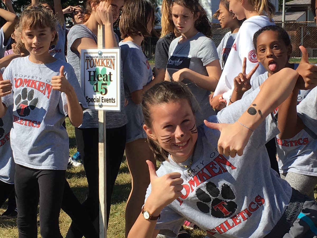 tomkenroadms's tweet photo. Grade 7 Girls #FallClassic2017 @tomkenroadms @TomkenPHE https://t.co/If4roJnULF