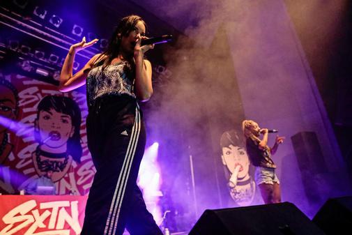 Die Frauen mit dem Ständer. So gut waren die Girls von <a href="/SXTNMUSIK/">SXTNMUSIK</a> gestern im Capitol bei ihrem Tourauftakt neuepresse.de/Hannover/Meine…