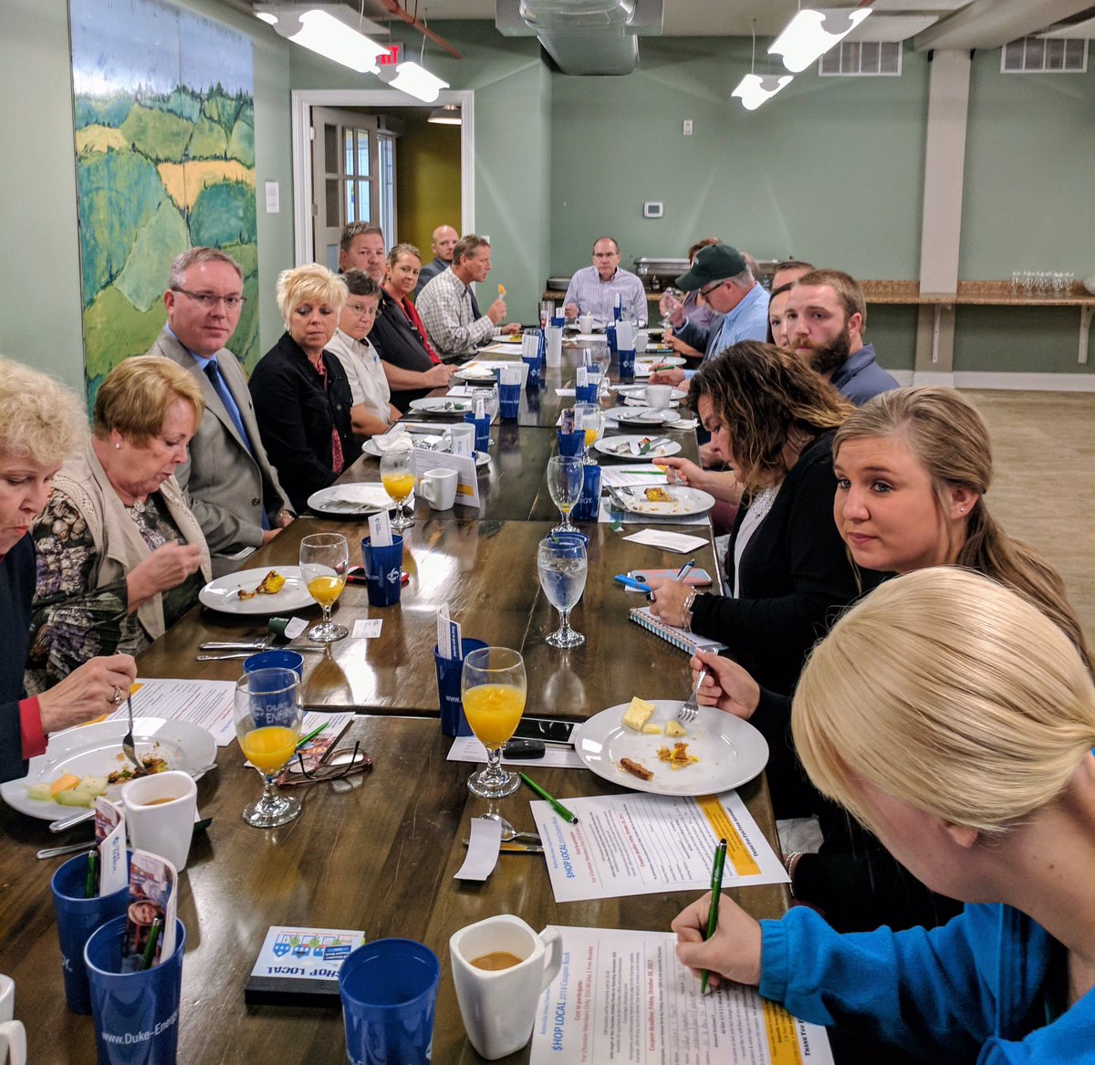 Great day for a SBES meeting with members firm Batesville, IN Chamber members! Saving money! #WeAreDE <a href="/riisorben/">chip orben</a> <a href="/DE_AngelineP/">Angeline P</a> <a href="/DukeEnergy/">Duke Energy</a>
