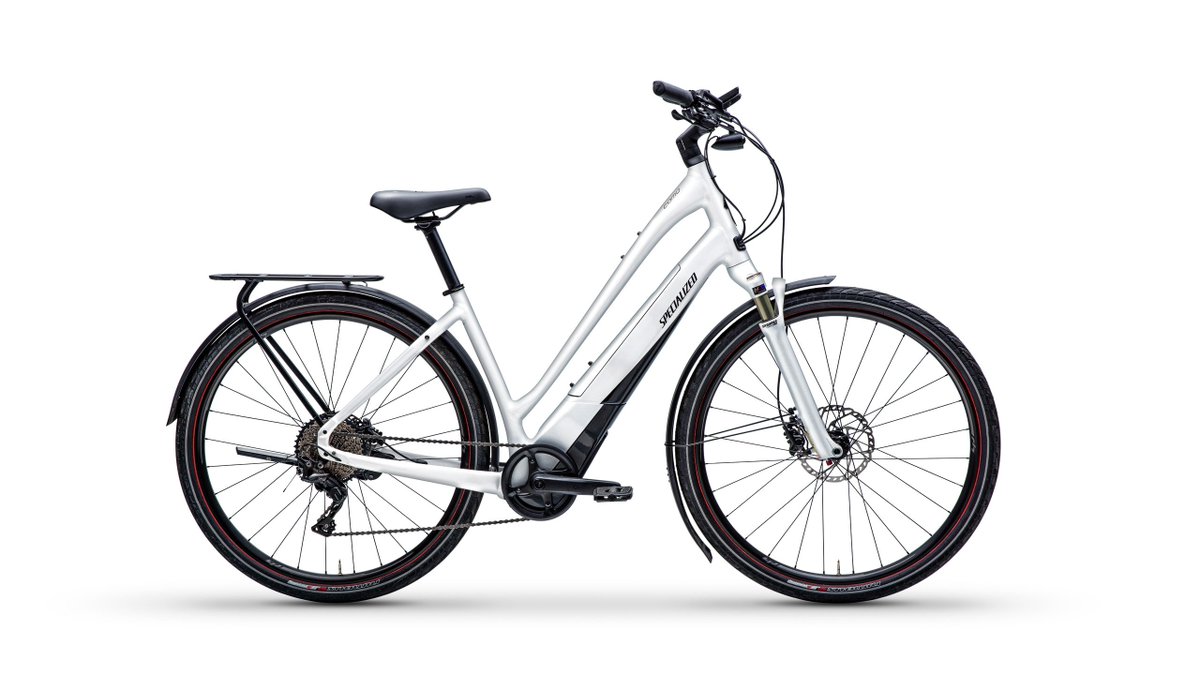 Dostaň se kam potřebuješ a bav se při tom. #turbocomo
Cestuj po městě stylově na novém elektrokole Turbo Como.
specialized.com/turbo-como