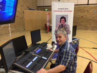 GowerCollegeSwa's tweet photo. Diwrnod gwych yn Ffair Gyrfaoedd Ysgol Gyfun @Penyrheol β diolch am ein gwahodd! #gyrfaooedd #opsiynau #dewisiadau https://t.co/KYwOQU8ZaL