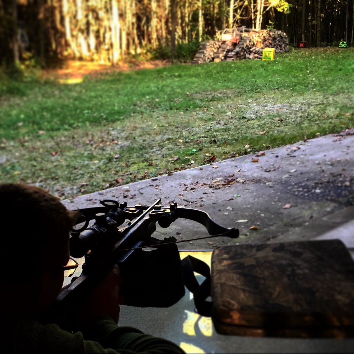 CrossbowHuntin tweet media