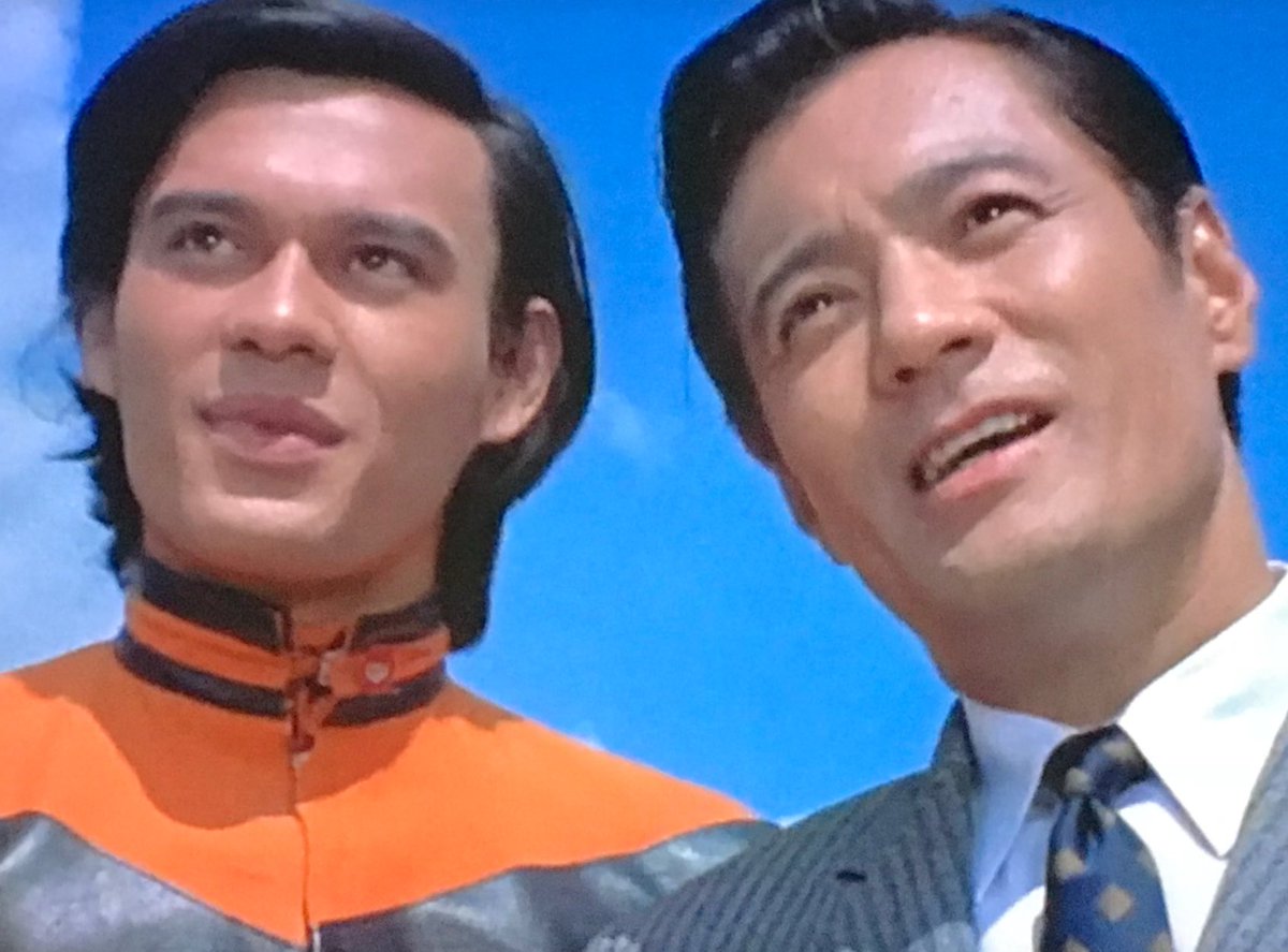 鮫順 帰ってきたウルトラマン 天使と悪魔の間に 人間の子は人間の子さ天使 を夢見させちゃいかんよ という台詞は凄く良いな 泣きそうになってしまった 宇宙人の化身とはいえ子供を大人が銃で撃つのも当時衝撃だったろうな