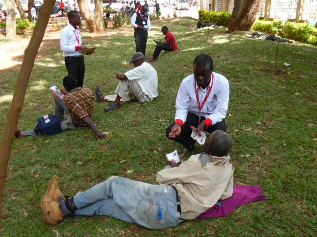Huduma Kenya On Twitter Hc Kakamega Staff At Muliro Gardens 