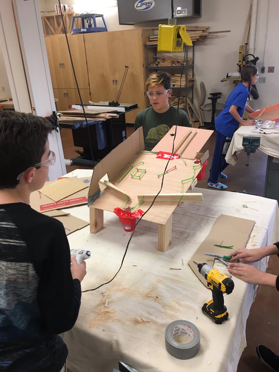 Jeff_Evancho's tweet image. &quot;Making&quot; pinball happen in Mr. Pros shop @QuakerValleyMS @MakerEdOrg @remakelearning #games4learning #pzqvsd