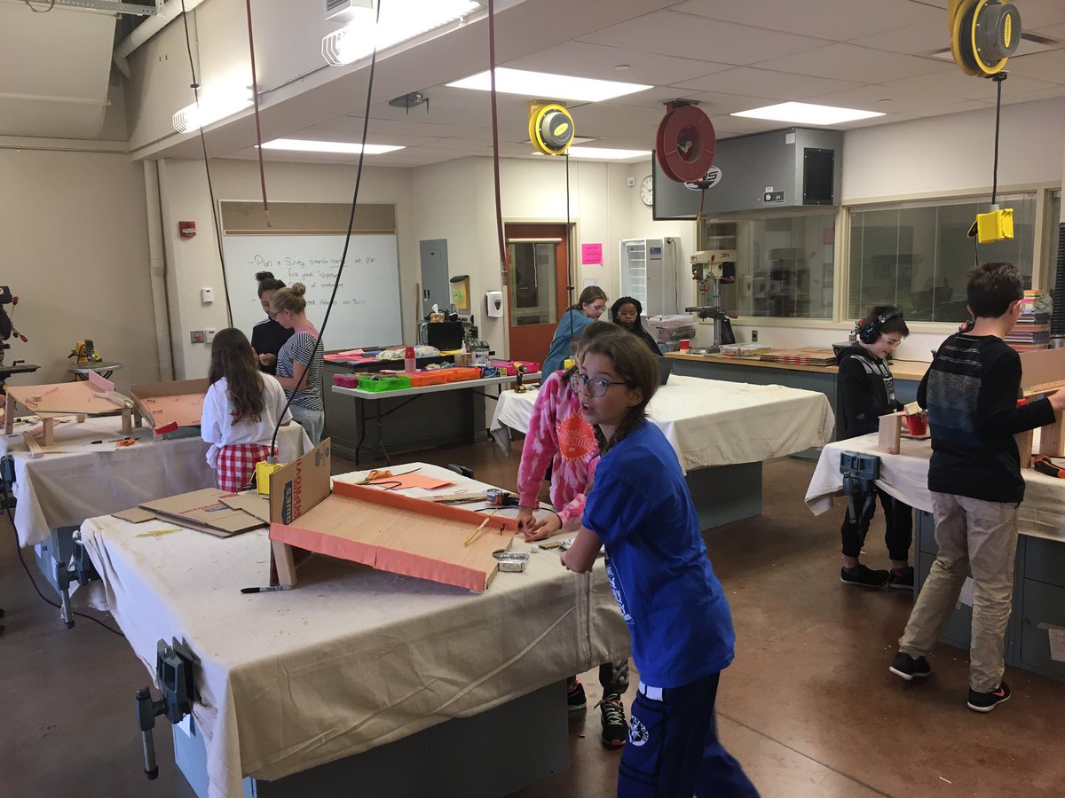 Jeff_Evancho's tweet image. &quot;Making&quot; pinball happen in Mr. Pros shop @QuakerValleyMS @MakerEdOrg @remakelearning #games4learning #pzqvsd