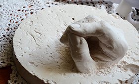 .<a href="/NorthbourneCare/">Northbourne care home</a> has been working with two #artists on a pioneering project during the summer. Find out more here ow.ly/jNUp30fBjuG