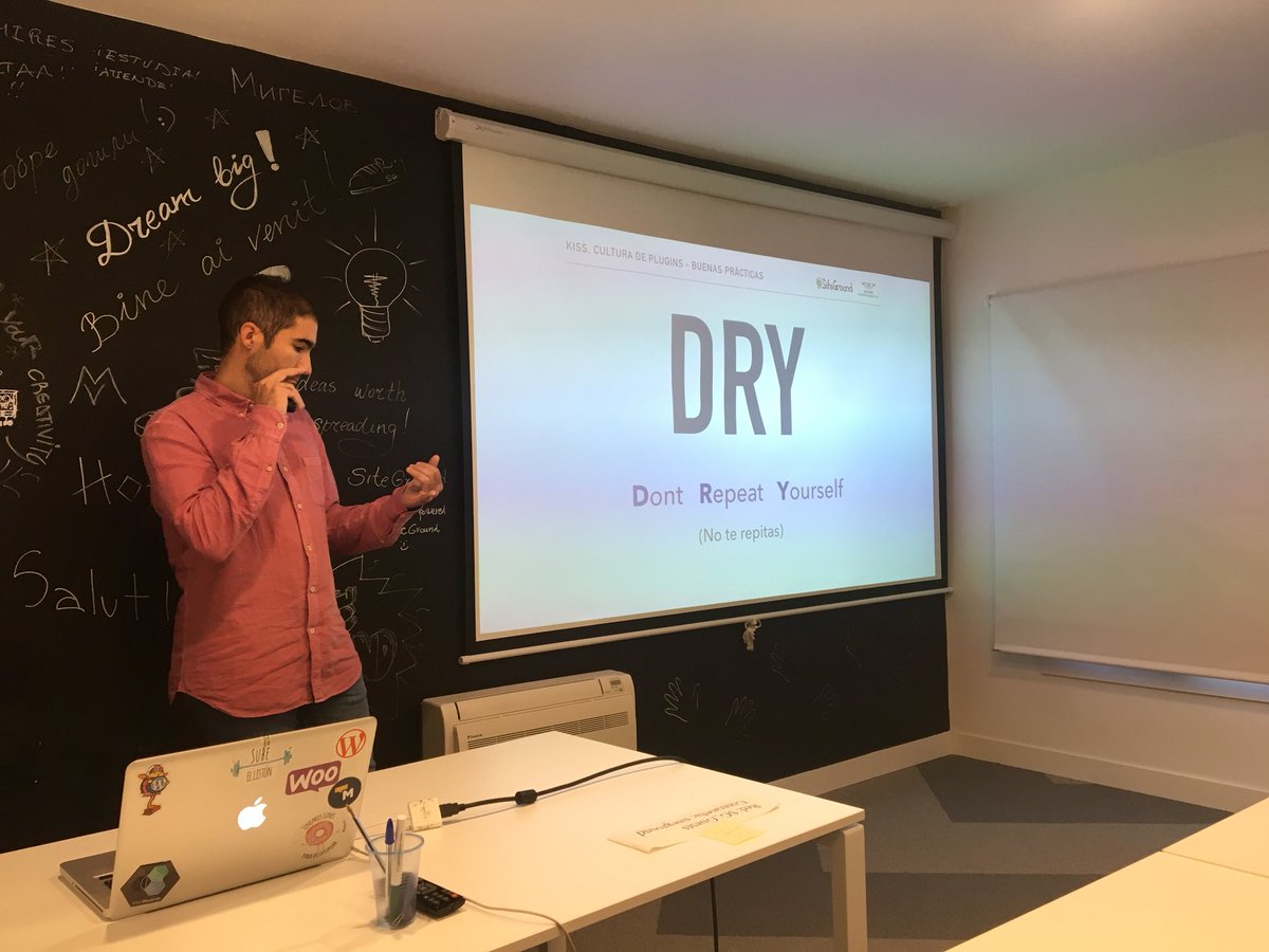 MadridWordPress's tweet photo. #KISS #DRY #DRTW #MenosEsMas #DivideYVenceras #WordPress https://t.co/7ijJjEnp9y
