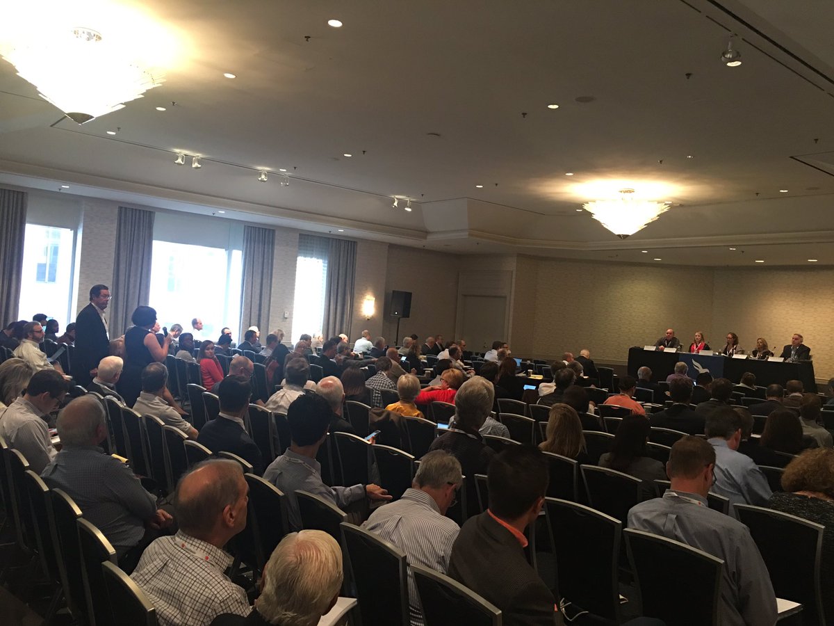 ThomasLawSuites's tweet photo. Lauren Mack, Partner at Reyes Kurson, Ltd., leading the discussion on "Tax Hot Topics" at #2017BAW of #NABL - Oprah Style https://t.co/VlvkNooeNJ