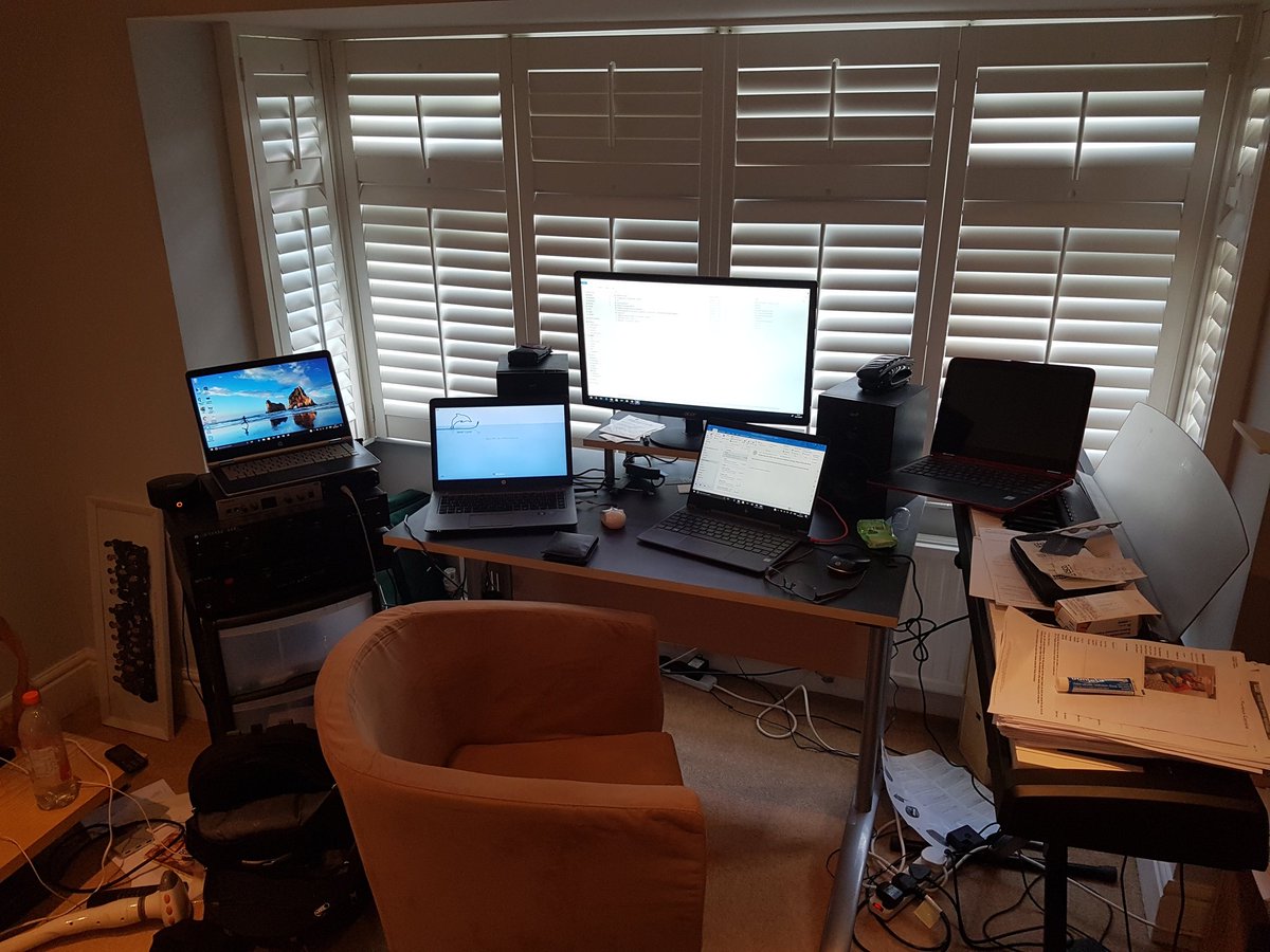CedeData's tweet image. Working from home in my data lab (all right bedroom!). You can&apos;t have too many laptops 😁