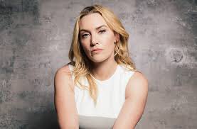 Happy Birthday to my QUEEN Kate Winslet (who will never actually see this), BUT I  her!!! 