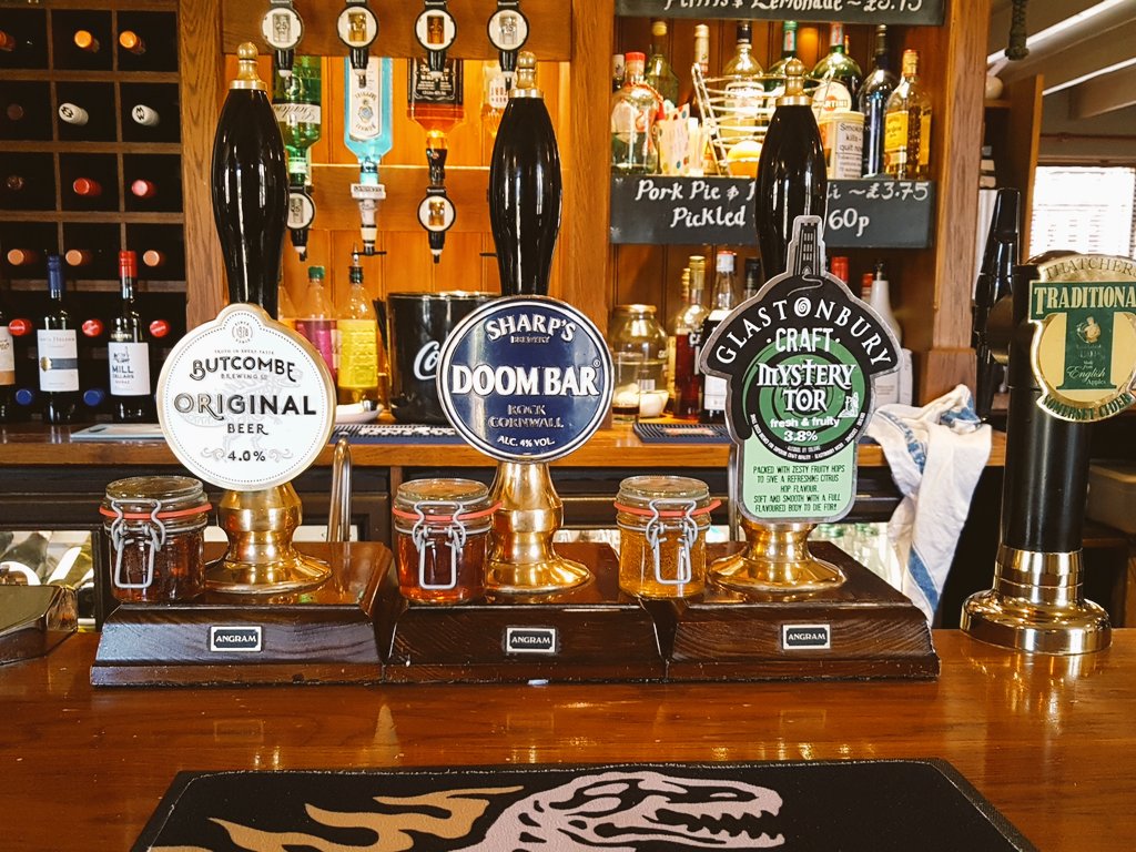 The compton Inn tweet media