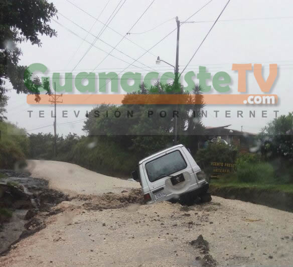 #Tilarán Frente a Cataratas Viento Fresco, Quebrada Grande  <a href="/CRwaze/">Waze Costa Rica</a>