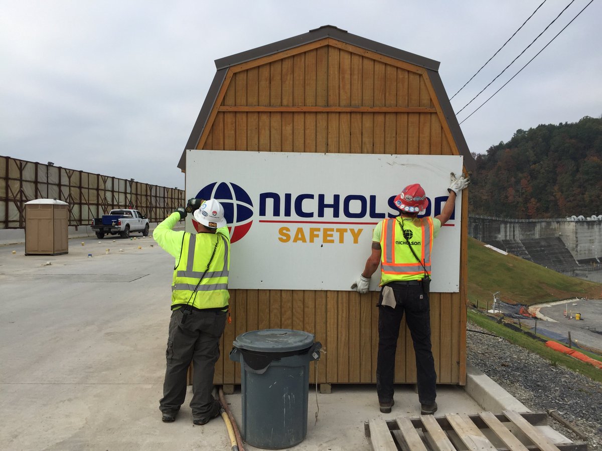 NicholsonConst's tweet image. #ThursdayThoughts Establish your ground rules from the start! #stepupforsafety #SafetyFirst #buildonus