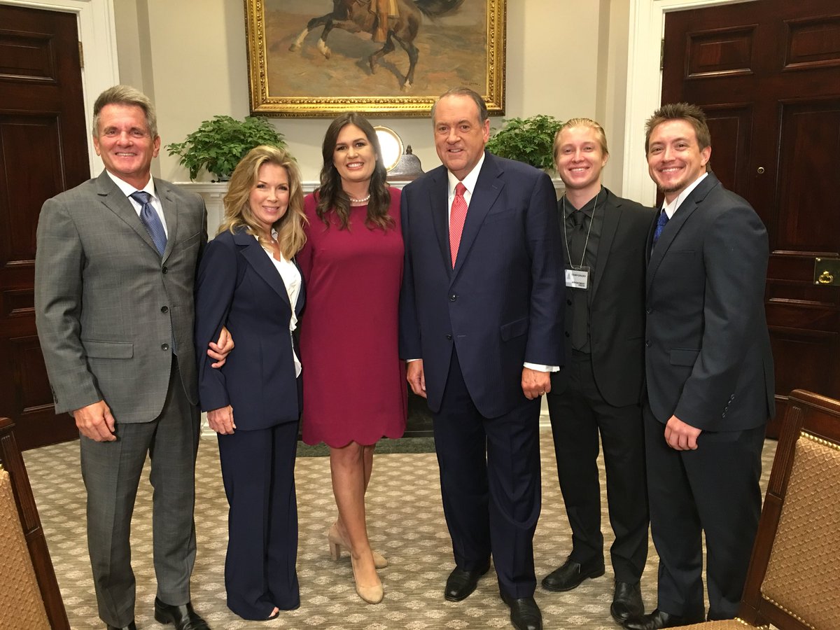 TBN's tweet photo. Please pray for us as we interview @realDonaldTrump today for the premiere of @HuckabeeOnTBN this Saturday at 8/7c > https://t.co/xZBG9UMHdq https://t.co/zeUtk00dVh