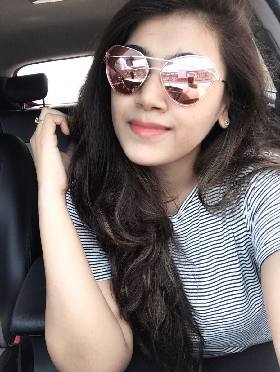 Priya_HOS's tweet photo. Surviving sunny daze with these shades from @fastrackworld 

#FastrackRaid #Guityascharged #Myfastrackshades #endofseasonsale https://t.co/YZTQEjqg0Y