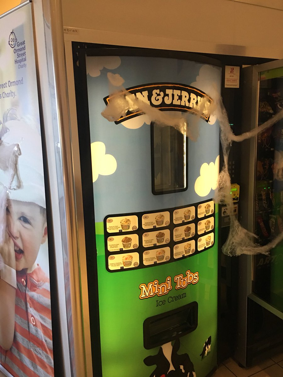 Halloween is coming🎃👻 <a href="/MrBernardBear/">Bernard ʕ´•ᴥ•`ʔ</a> <a href="/ianoliverPI/">Ian Oliver</a> <a href="/pi_normancross/">Peterborough A1(M)</a>