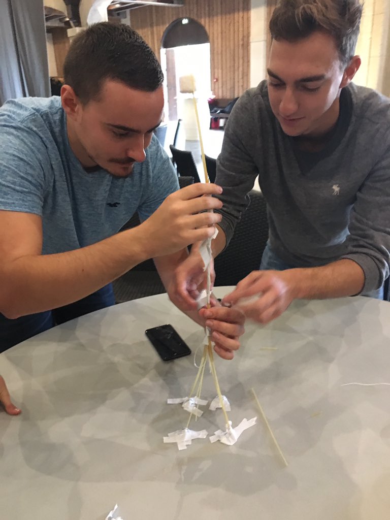 InnoVanProject's tweet image. Format inédit de séminaire d'intégration à @GroupeESCPAU ! w\ @theteachersteve &amp;amp; @nicolascalvo33  #facilitation #innovation #management