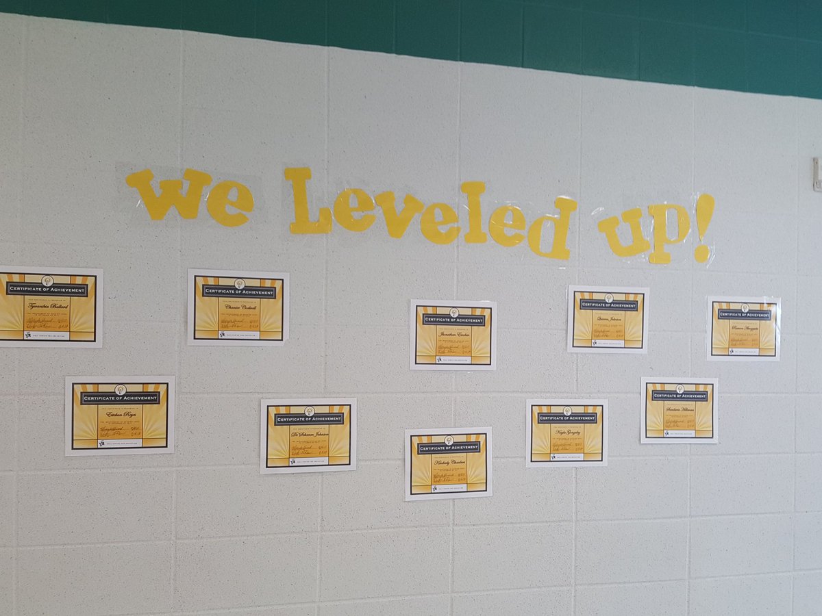 MHoward_Art's tweet photo. Hall's Growing Reader Showcase #halllevelsup @Achieve3000  @Aldine_HCE @JfmillerMiller @ELA_GURU @Mr3reett  @commoncentsinTx @PertriciaR https://t.co/hcKabY7Cm3