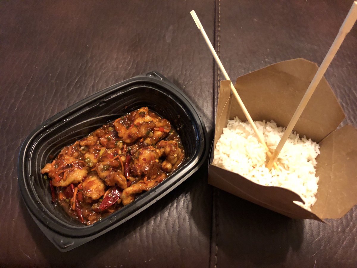 cricketbishop's tweet photo. Omg. The general is in town! My favorites are Honey Seared and Pei Wei Spicy and this is the best of both! #yum #generaltso #tsogood @PeiWei https://t.co/PeeS7UmvMz