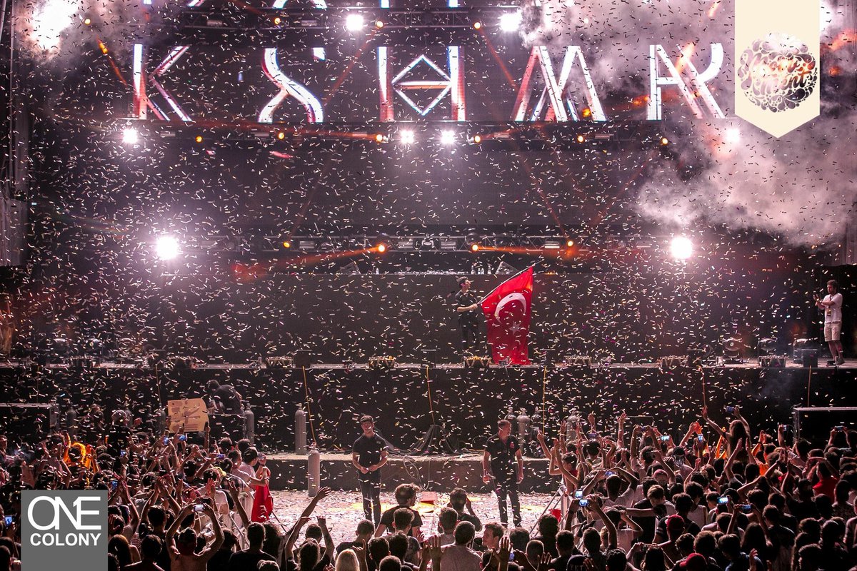 Galikso's tweet photo. #KSHMR29 @KSHMRmusic Happy birthday to you Niles. Thank you so much for what you've done for us. I'm so proud to have an idol like you https://t.co/U0VewrxK7p
