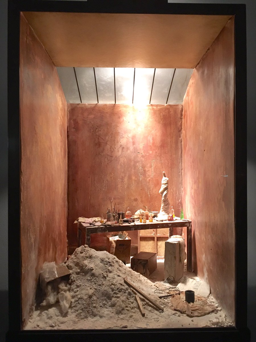 Artistenkind's tweet photo. Mal was anderes! #DIORAMA Neue Einblicke @SCHIRN Traditionelle Darstellungen, natürliche Ökosysteme &amp; Widerspiegelung der realen Lebenswelt https://t.co/6PJE8yyy37